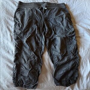 The North Face Women's Dark Gray Cargo Capris
